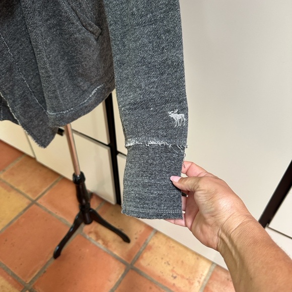 Abercrombie & Fitch Charcoal Open Front Cardigan - Picture 4 of 11